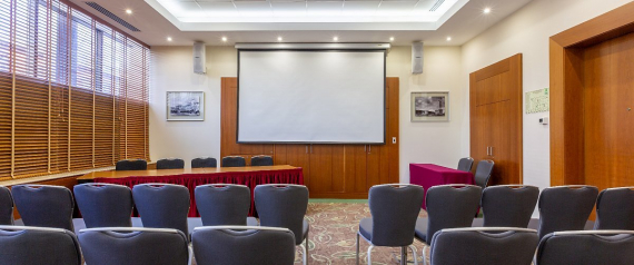 Чистый пруды