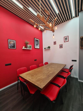 Speak room