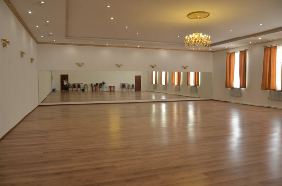 Танцевальный зал